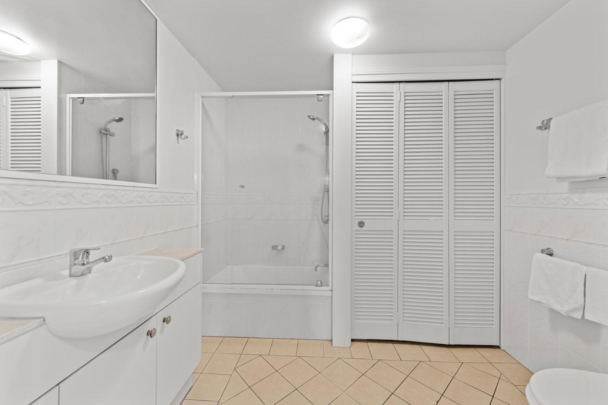The Oasis Apartments Бризбейн Екстериор снимка
