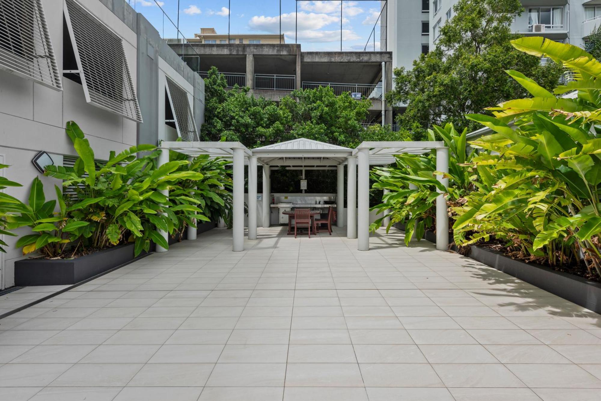 The Oasis Apartments Бризбейн Екстериор снимка