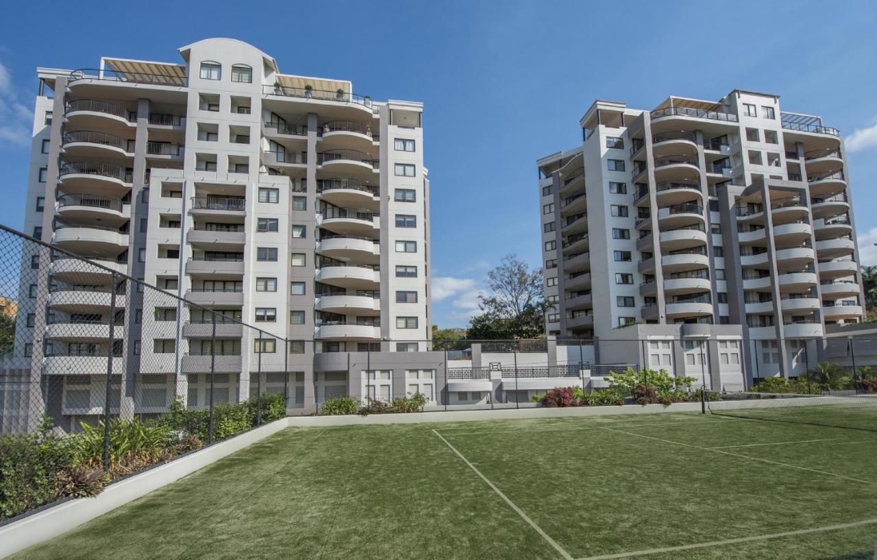 The Oasis Apartments Бризбейн Екстериор снимка